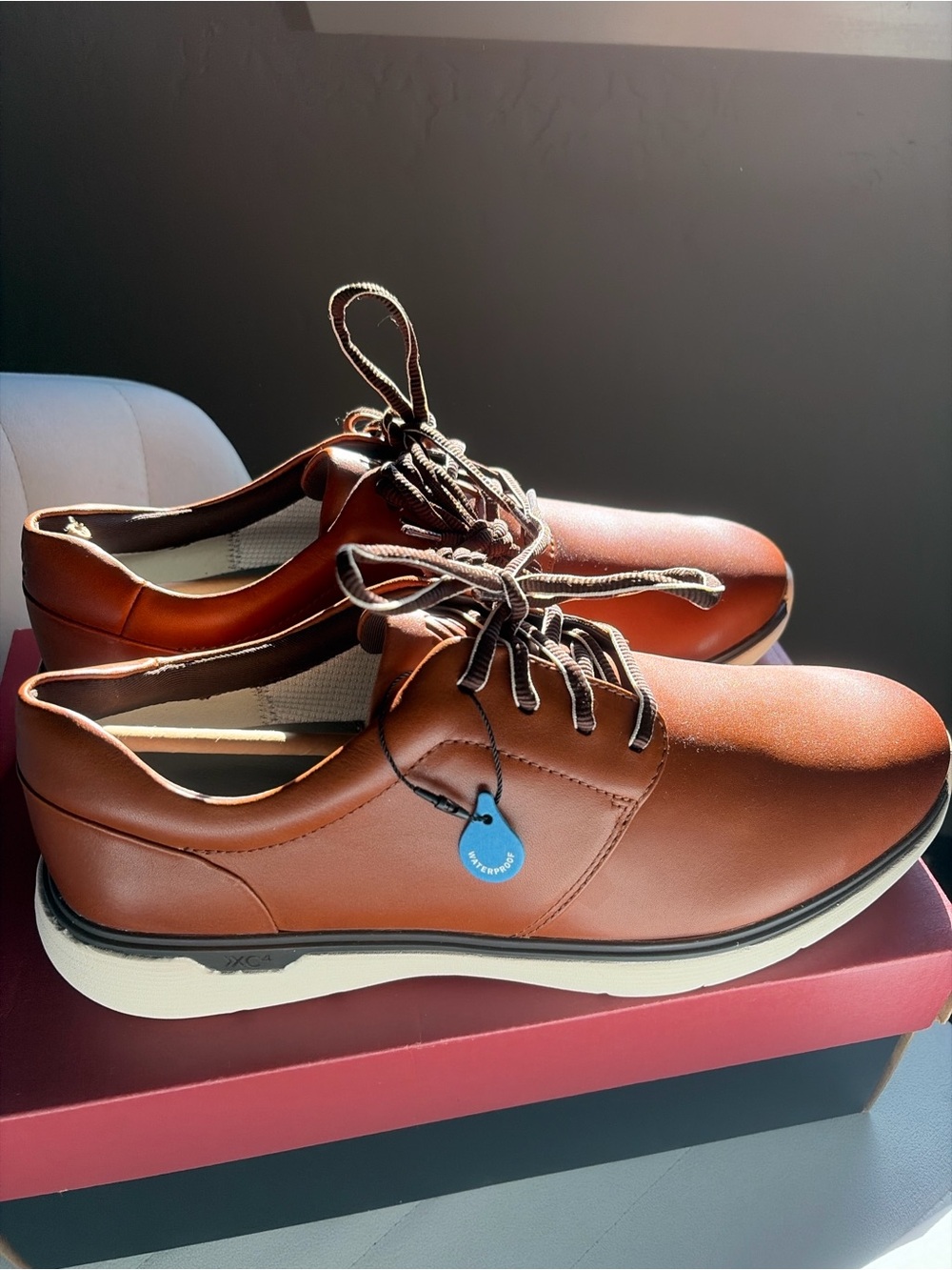 Johnston & Murphy Men's Chestnut Brown Leather Derbys